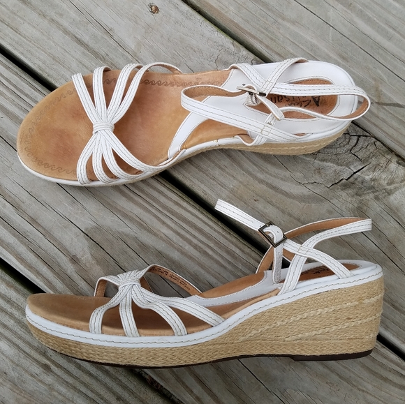 clarks artisan espadrille wedge sandals
